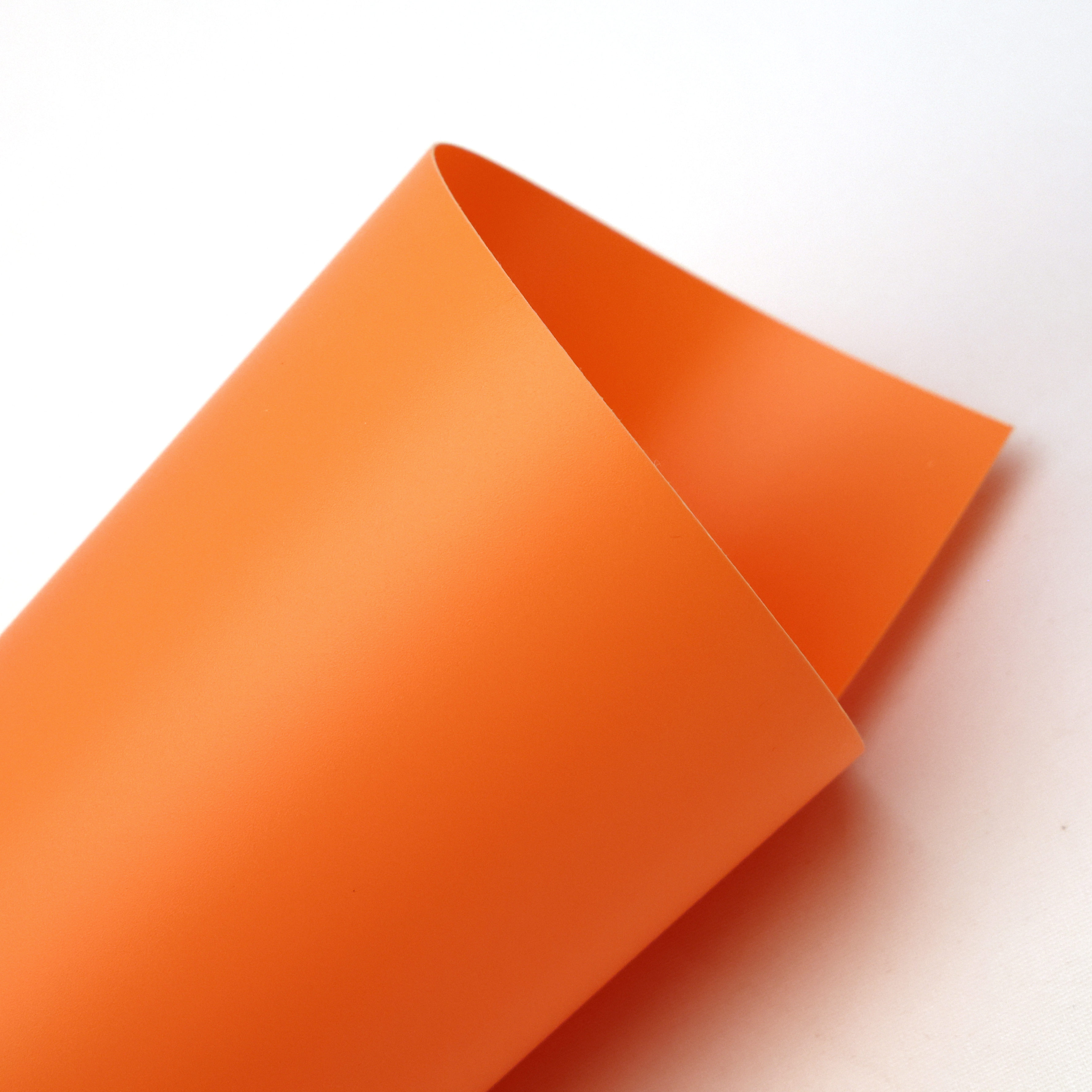 چھالے کی پیکیجنگ کے لیے 1 ملی میٹر رنگین اٹوٹ ایبل ٹھوس پولی کاربونیٹ شیٹ